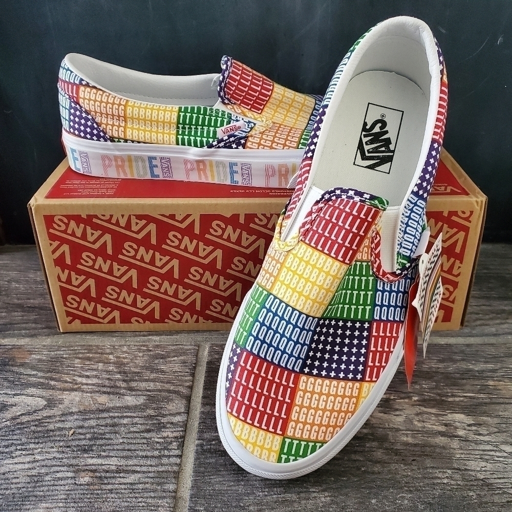 NEW Vans Classic Slip-on Pride Multi True White